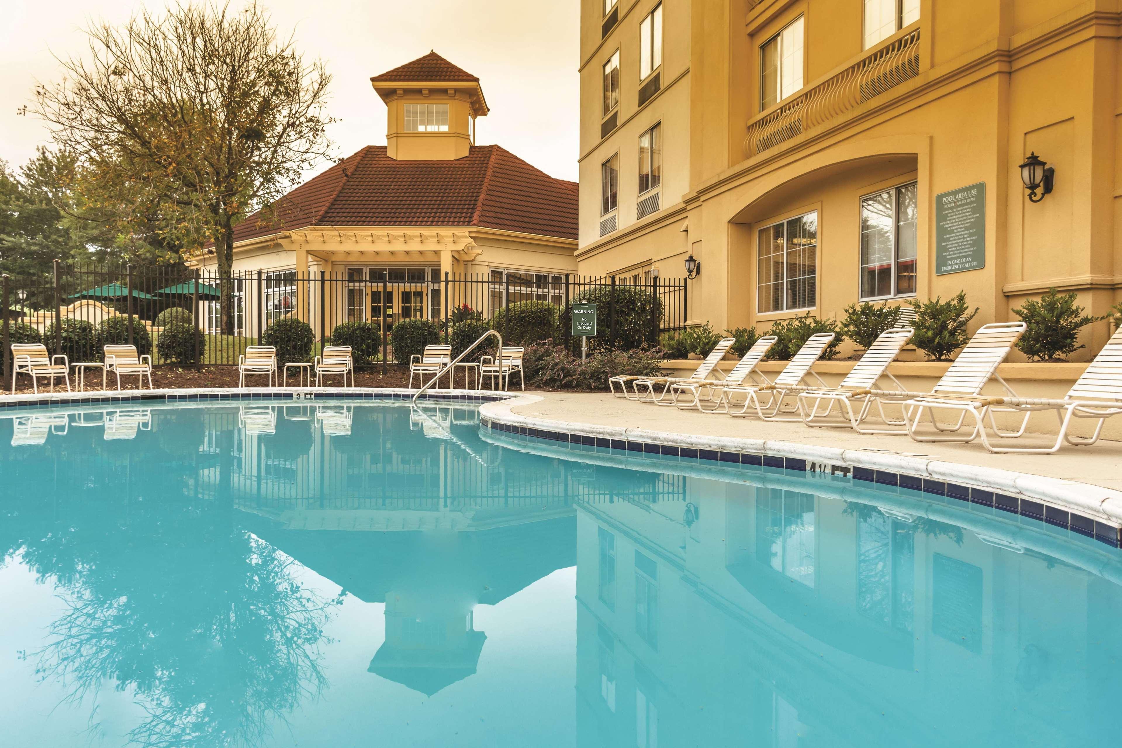 La Quinta By Wyndham Atlanta Ballpark/Galleria Smyrna Exterior photo